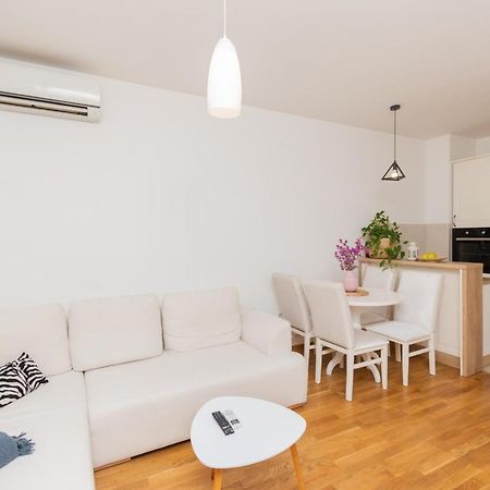 Lux City Apartment With Parking Podgorica Luaran gambar