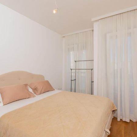 Lux City Apartment With Parking Podgorica Luaran gambar