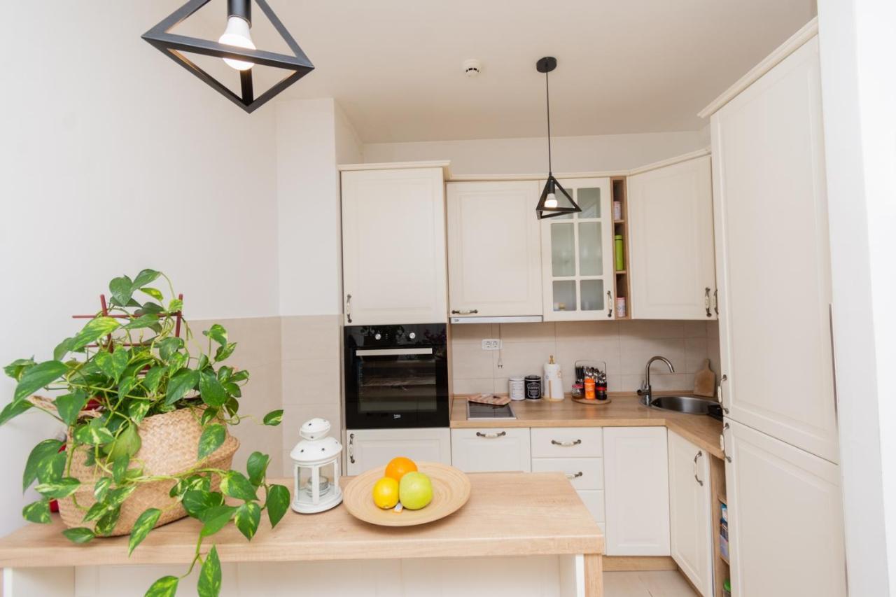 Lux City Apartment With Parking Podgorica Luaran gambar