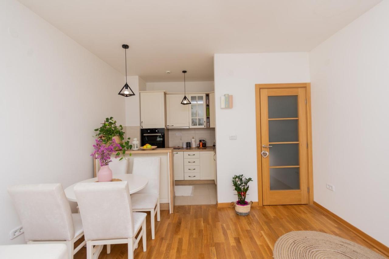 Lux City Apartment With Parking Podgorica Luaran gambar