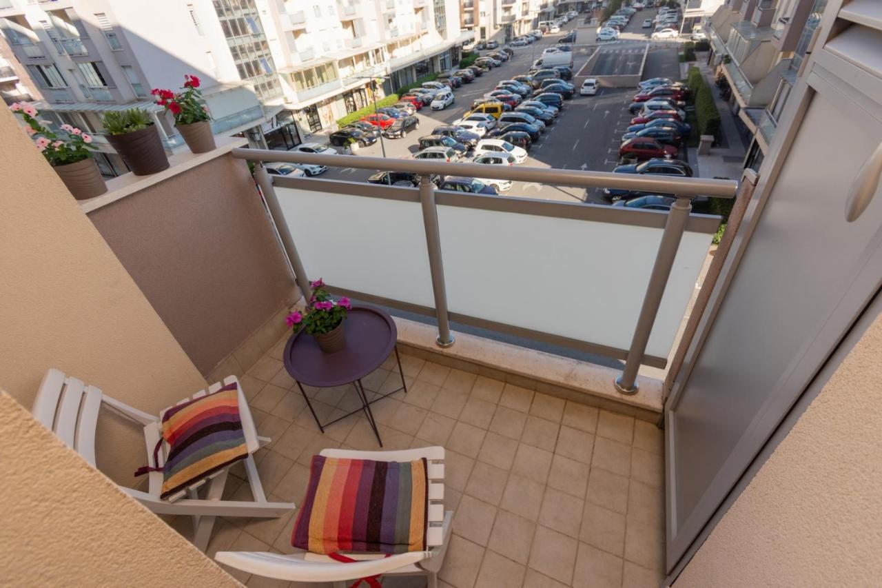Lux City Apartment With Parking Podgorica Luaran gambar